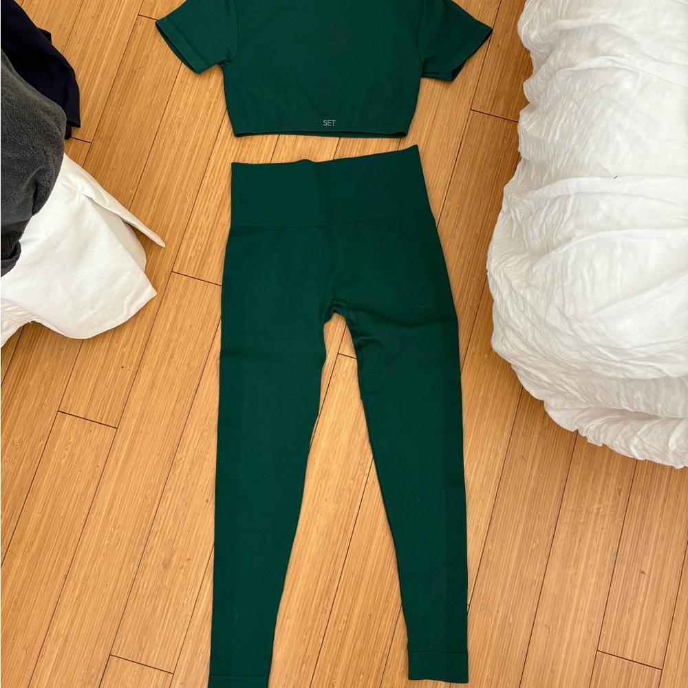 SET Active green workout set